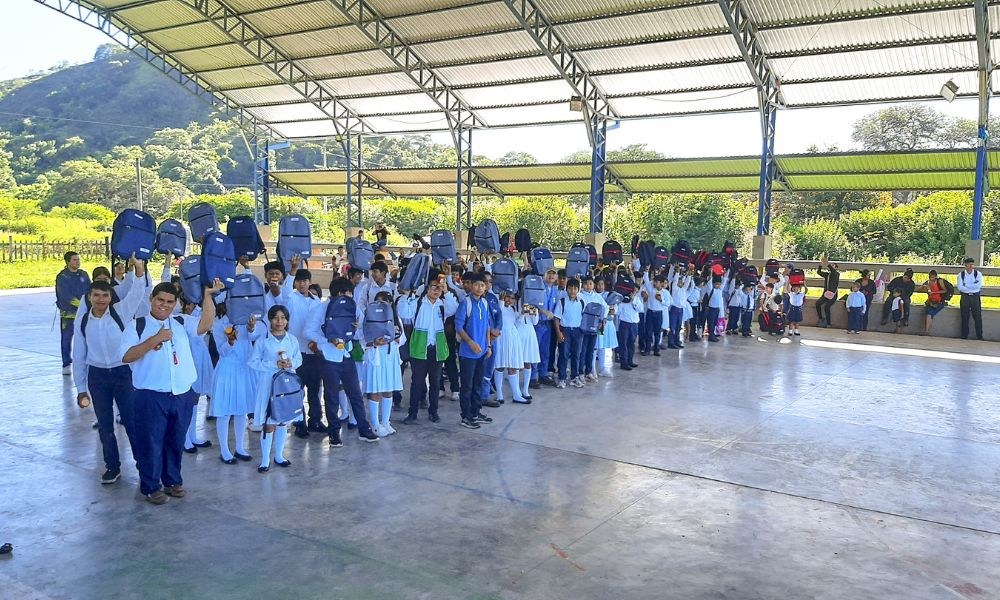 TOTALENERGIES impulsa la continuidad  escolar en comunidades vecinas a la  Planta de GAS INCAHUASI